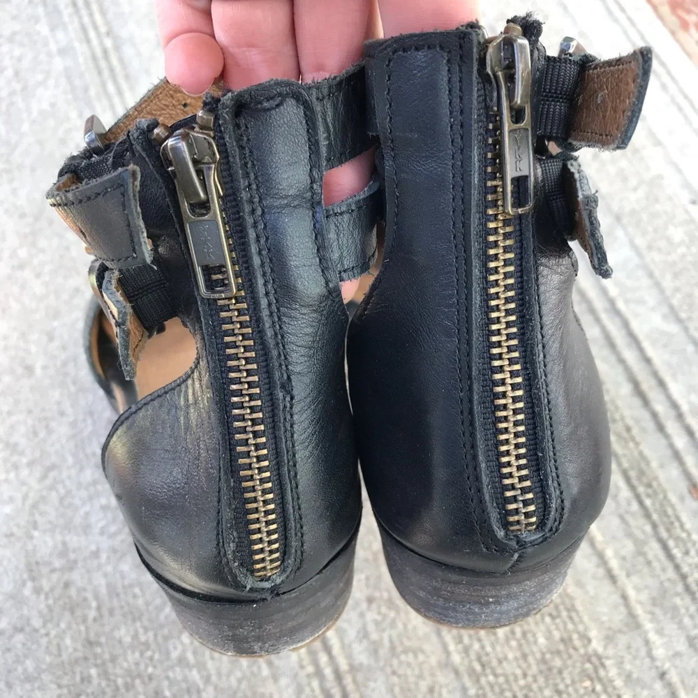 Sutro of San Francisco Leather Flats - Picture 5 of 10
